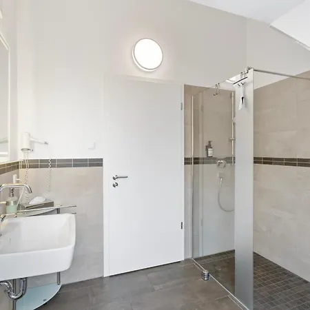 Amelie Chez Inez Radolfzell am Bodensee