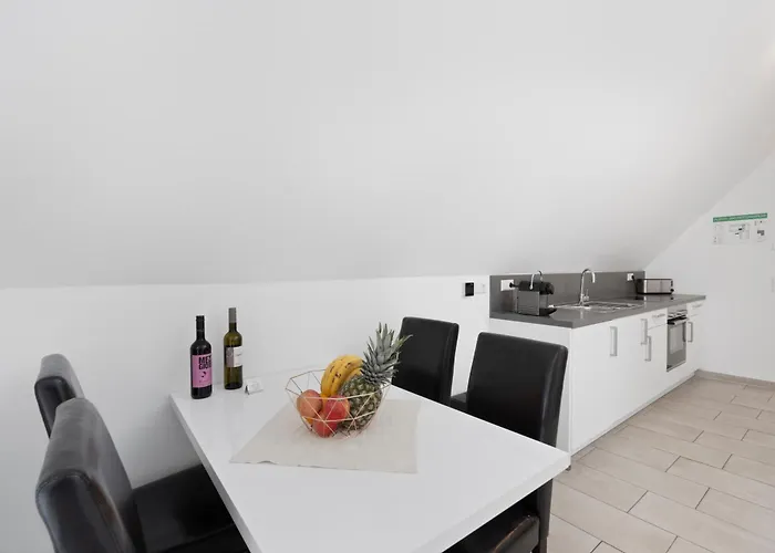 Hotel Amelie Chez Inez 4*